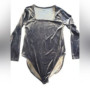 Old Navy XL Women’s velvet snap button long sleeved bodysuit blue NWOT
